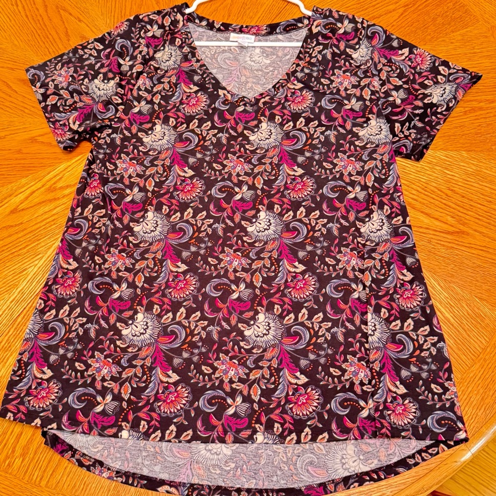 Lularoe Christy Floral Pattern Short Sleeve Tee Top Shirt Size XL